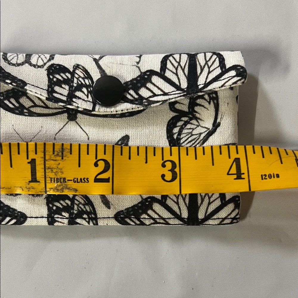 Butterfly Print Pouch Set - Picture 4 of 11